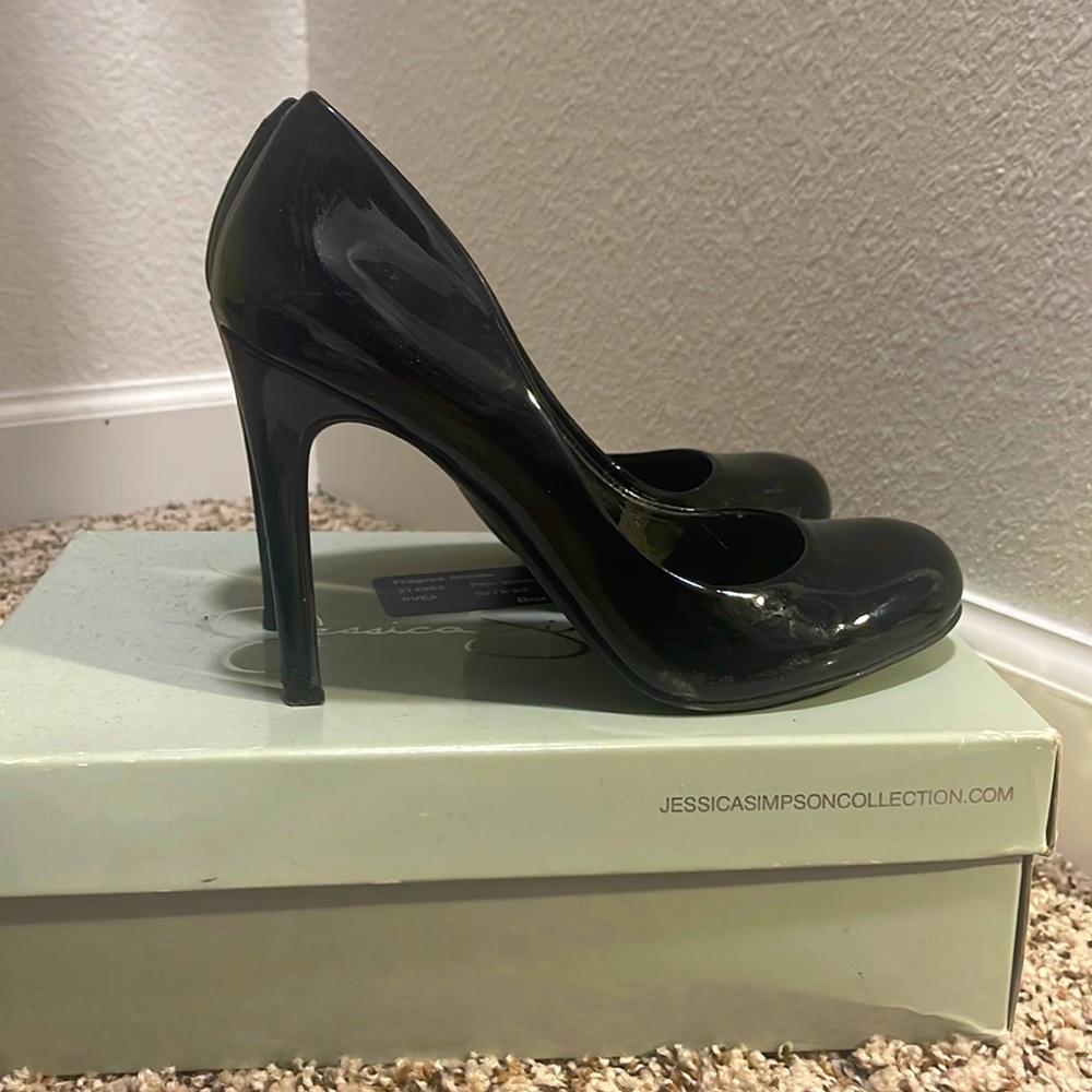 Jessica Simpson Black Heels, Size 7.5